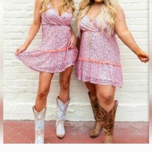 NWT SOUTHERN FRIED CHICS 2x